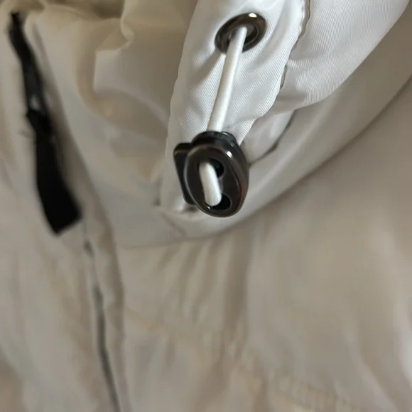 Nautica Women's White Puffer Jacket - Picture 12 of 12